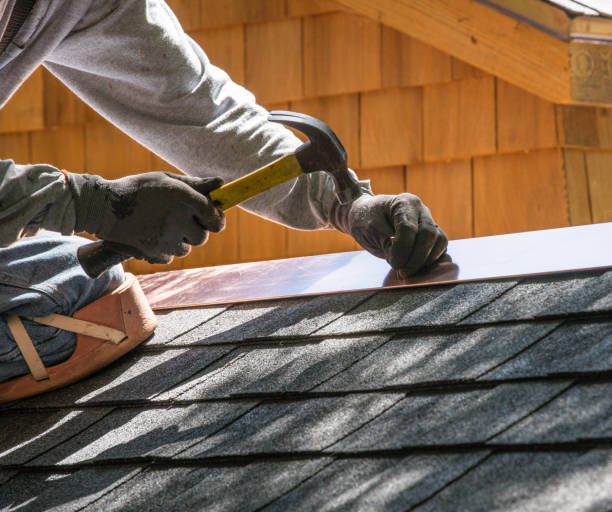 Best Roof Repair Services  in Lake Mills, WI